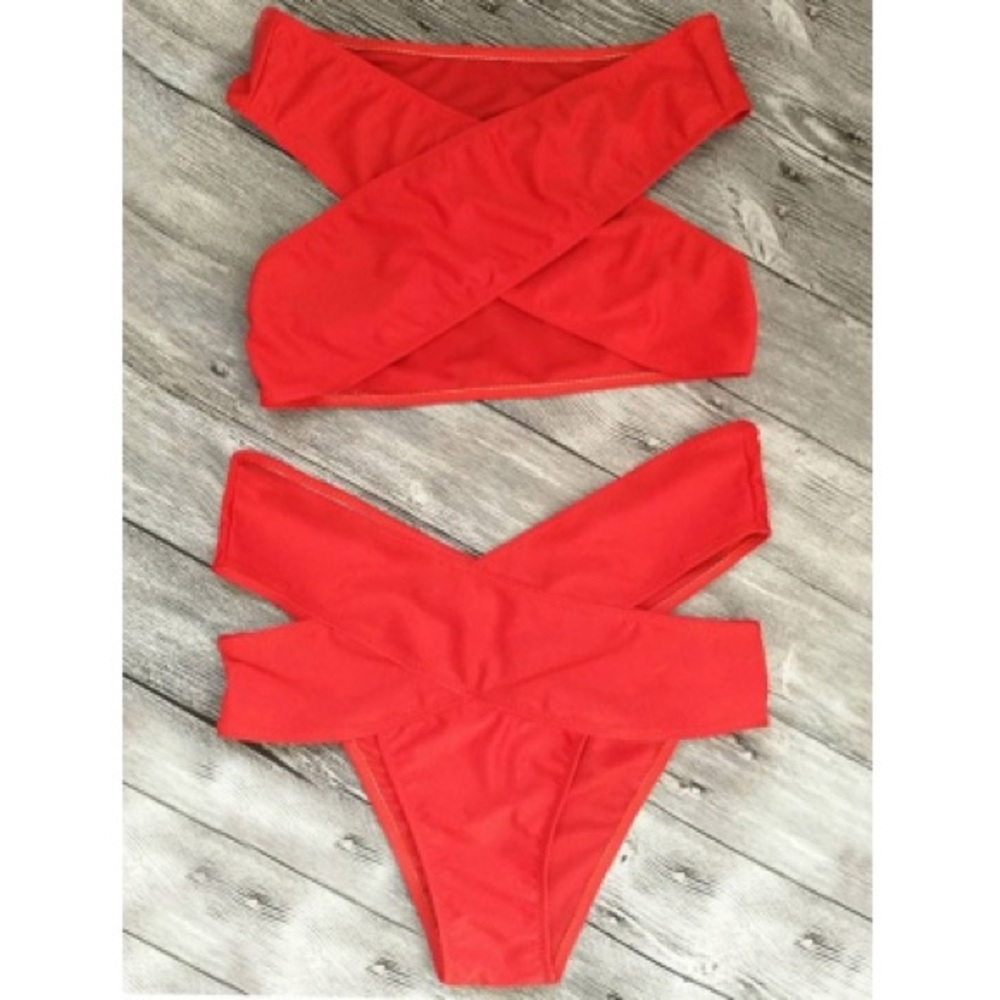 Gorgeous red swimsuit